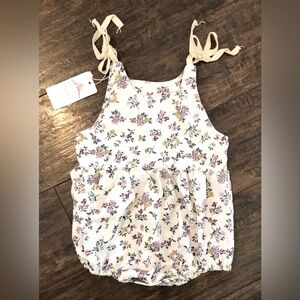 Girls floral romper NWT 18-24 months
